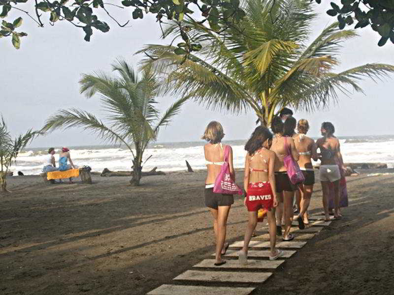 Turtle Beach Lodge Тортугеро Экстерьер фото
